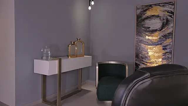 Snapshot of AbellaCroft chatting on 05-18-26, 01:49 AbellaCroft online show from 05-18-26, 01:49