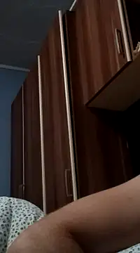 Snapshot of Rolandxxxr chatting on 02-07-25, 05:29 Rolandxxxr online show from 02-07-25, 05:29