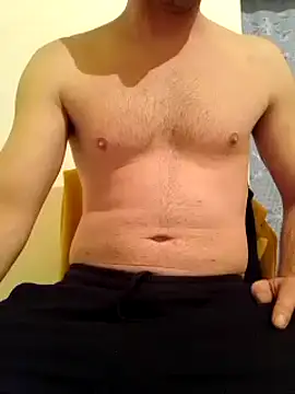 Snapshot of Rolandxxxr chatting on 02-24-25, 05:09 Rolandxxxr online show from 02-24-25, 05:09