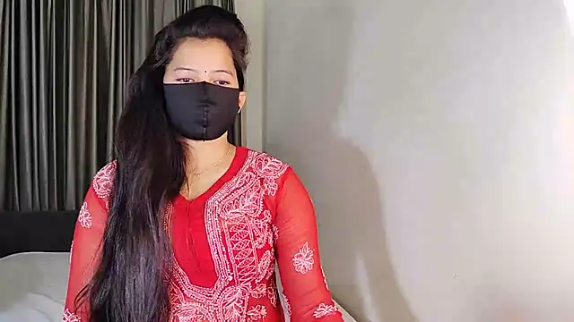 YourLovelyQueen online show from 01-14-25, 07:21