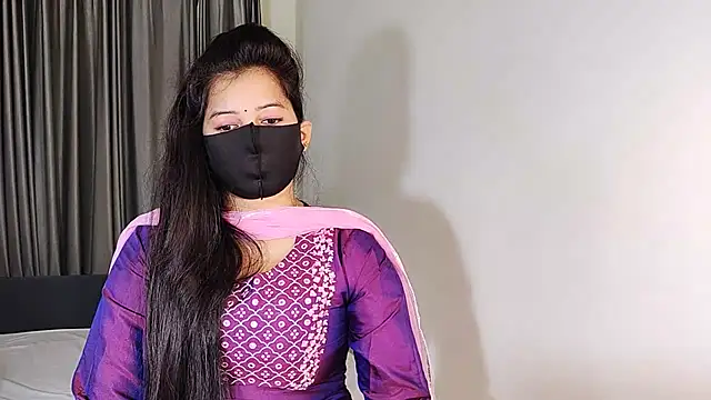 YourLovelyQueen online show from 12-26-24, 08:32