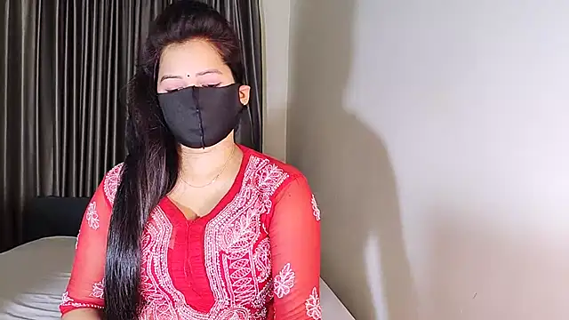 YourLovelyQueen online show from 03-20-25, 08:19