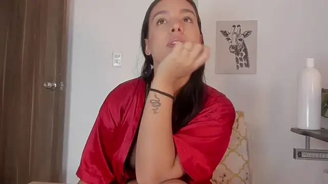 Hanna Risso online show from 11-10-25, 05:51