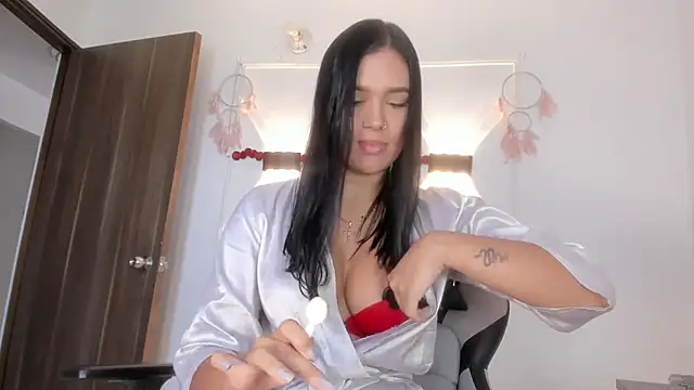 Hanna Risso online show from 07-24-26, 06:37