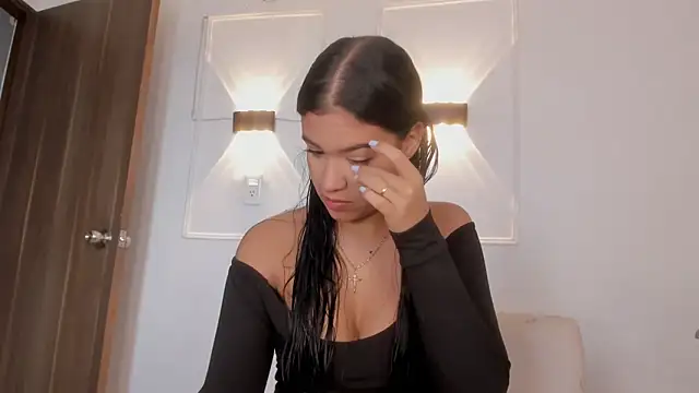 Hanna Risso online show from 04-11-26, 07:06