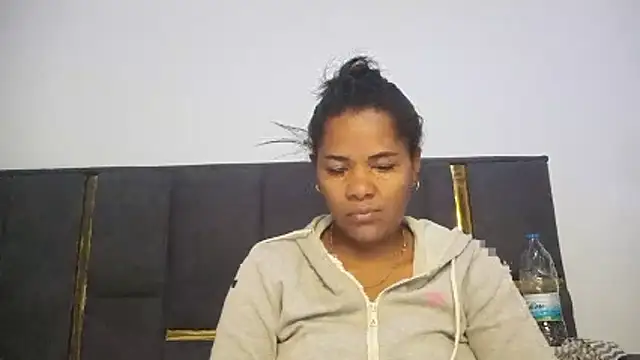 aleixane online show from 06-18-26, 02:22