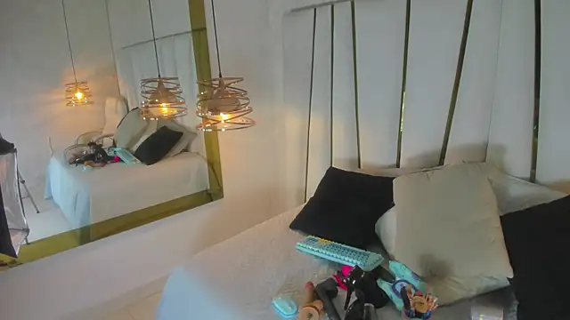 elena mature online show from 03-27-26, 07:04