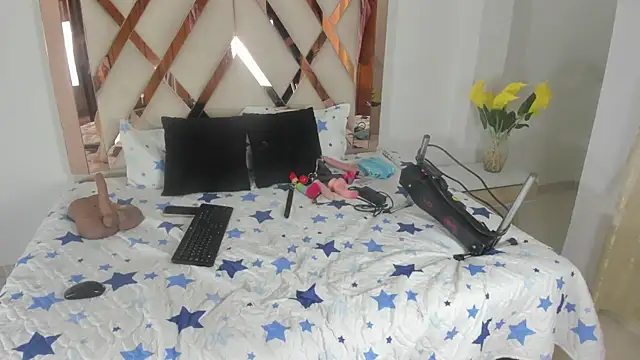 elena mature online show from 02-11-26, 07:47