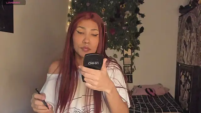 Mary Rosse1 online show from 12-15-25, 07:52