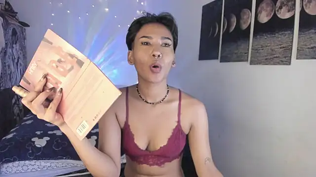 Snapshot of Mary_Rosse1 chatting on 05-22-26, 12:25 Mary Rosse1 online show from 05-22-26, 12:25