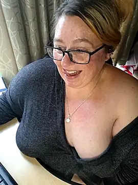 Iceprincess2bad4u online show from 11-16-25, 06:51