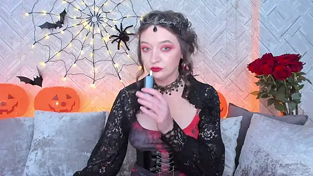 EvaBarsa  online show from 10-31-25, 11:11