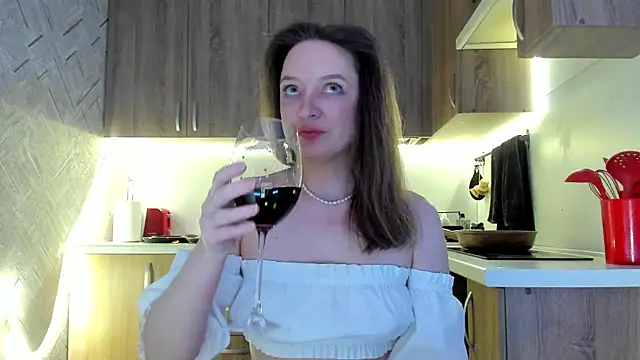Snapshot of EvaBarsa_ chatting on 04-24-26, 02:24 EvaBarsa online show from 04-24-26, 02:24