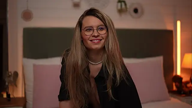 BrandyWhite online show from 03-28-26, 04:57