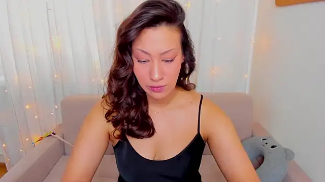 Snapshot of FieryHeart chatting on 04-21-26, 01:50 FieryHeart online show from 04-21-26, 01:50