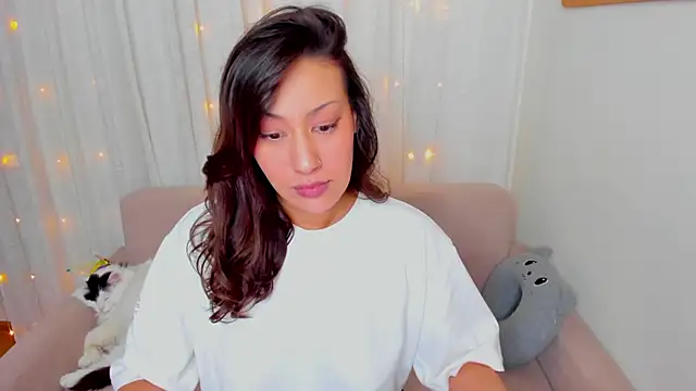 Snapshot of FieryHeart chatting on 04-16-26, 10:01 FieryHeart online show from 04-16-26, 10:01