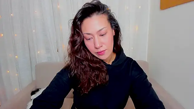 Snapshot of FieryHeart chatting on 02-12-26, 06:40 FieryHeart online show from 02-12-26, 06:40