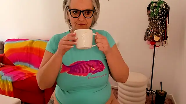 Milf-Ella online show from 04-01-26, 08:59