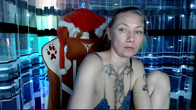 Snapshot of cold_lollipop chatting on 02-09-26, 05:27 cold lollipop online show from 02-09-26, 05:27