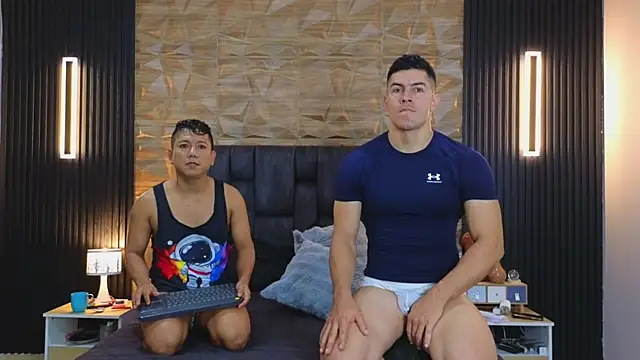 FelipeAndMarcello3 online show from 07-27-26, 02:13