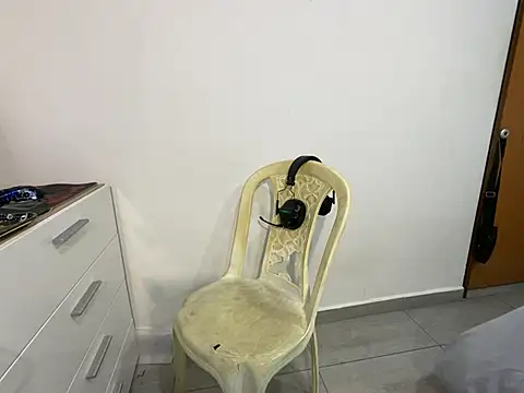 Snapshot of Max_TheHorseDick chatting on 05-01-26, 11:10 Max TheHorseDick online show from 05-01-26, 11:10