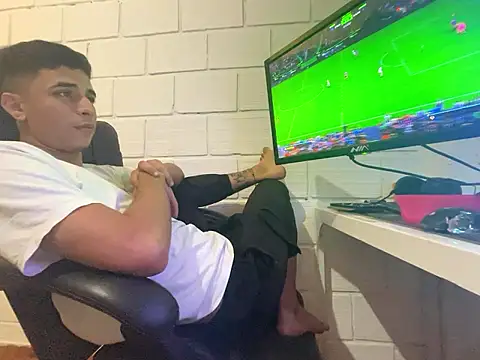 Max TheHorseDick online show from 01-07-26, 05:01