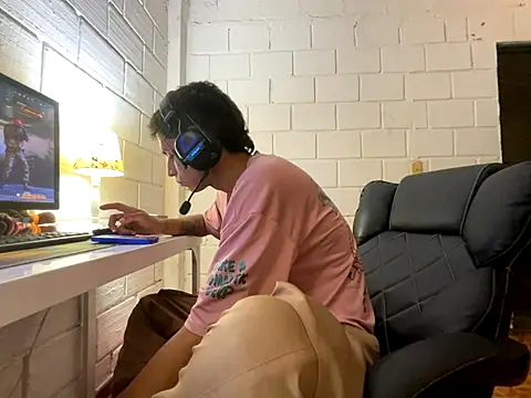 Max TheHorseDick online show from 11-03-25, 12:38