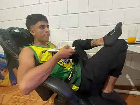 Snapshot of Max_TheHorseDick chatting on 03-01-26, 05:51 Max TheHorseDick online show from 03-01-26, 05:51