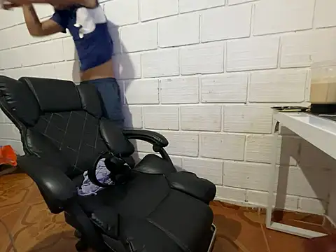 Max TheHorseDick online show from 03-10-26, 03:32