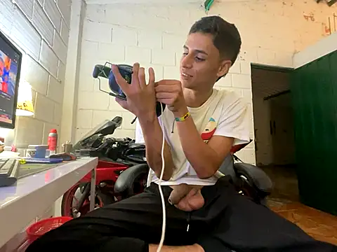 Max TheHorseDick online show from 11-11-25, 03:12