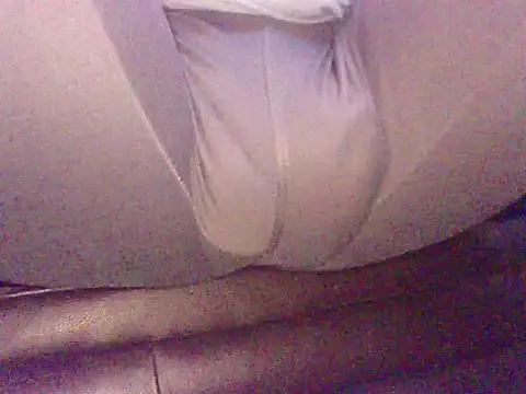 Snapshot of SDtinycok chatting on 11-21-25, 01:54 SDtinycok online show from 11-21-25, 01:54