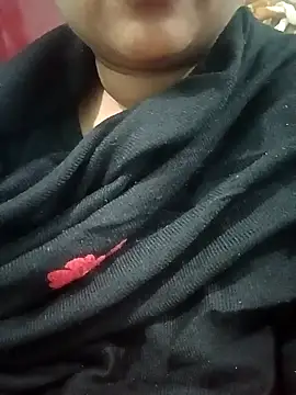 Sweet-Berry online show from 12-15-25, 05:41