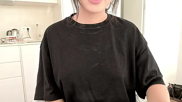 Snapshot of TammiLou chatting on 02-23-26, 01:44 TammiLou online show from 02-23-26, 01:44