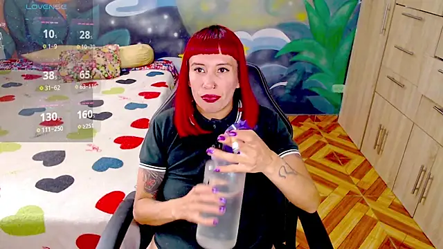 Snapshot of Eimy_lorens chatting on 02-15-26, 06:18 Eimy lorens online show from 02-15-26, 06:18