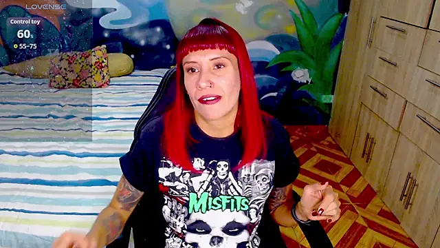 Snapshot of Eimy_lorens chatting on 06-21-26, 10:54 Eimy lorens online show from 06-21-26, 10:54