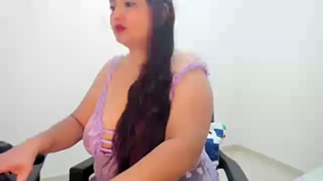 HUGEBOOBS MILF online show from 11-11-25, 12:33