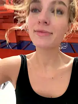 -AngelAri- online show from 10-25-25, 09:04