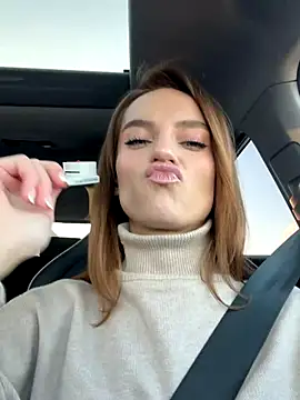 -AngelAri- online show from 12-14-25, 09:26