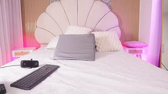 mssburbuja online show from 11-20-25, 03:07