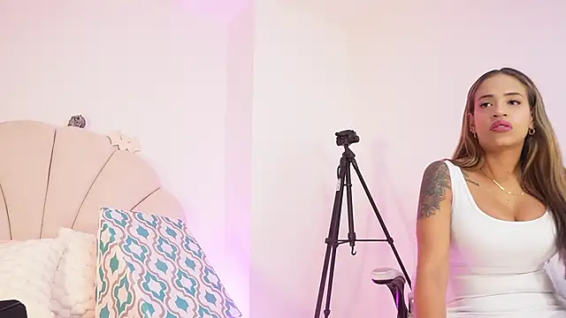 mssburbuja online show from 10-29-25, 03:16