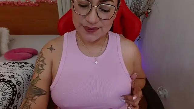 lucy luu  online show from 01-12-25, 09:51