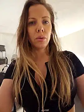 novaforyou1 online show from 10-30-25, 04:37