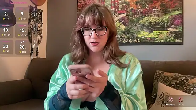 Snapshot of kurvy_kitten_xo chatting on 12-02-25, 03:03 kurvy kitten xo online show from 12-02-25, 03:03