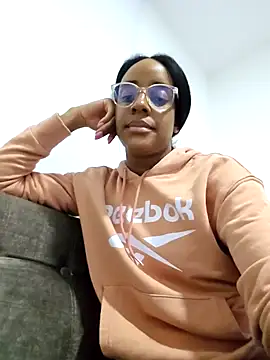 Maya Lewis online show from 10-05-25, 05:42