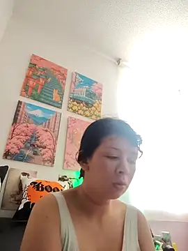 Haru Queenn online show from 10-24-25, 09:03