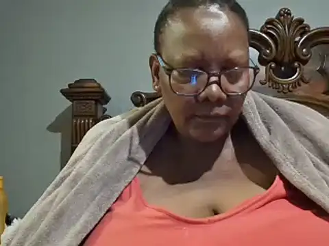 Snapshot of SEXYBOOBSNASS chatting on 03-17-25, 05:49 SEXYBOOBSNASS online show from 03-17-25, 05:49