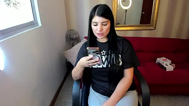 NicolettColin online show from 02-09-26, 07:56