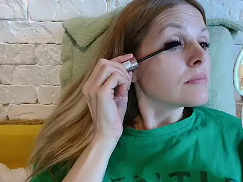 Angel girllovemy online show from 12-18-25, 09:25