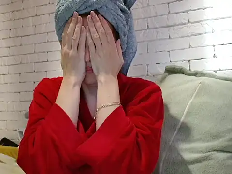 Angel girllovemy online show from 11-12-25, 06:17