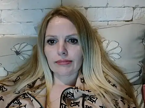 Angel girllovemy online show from 11-28-25, 04:29